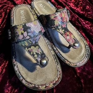 Alegria toe sandals